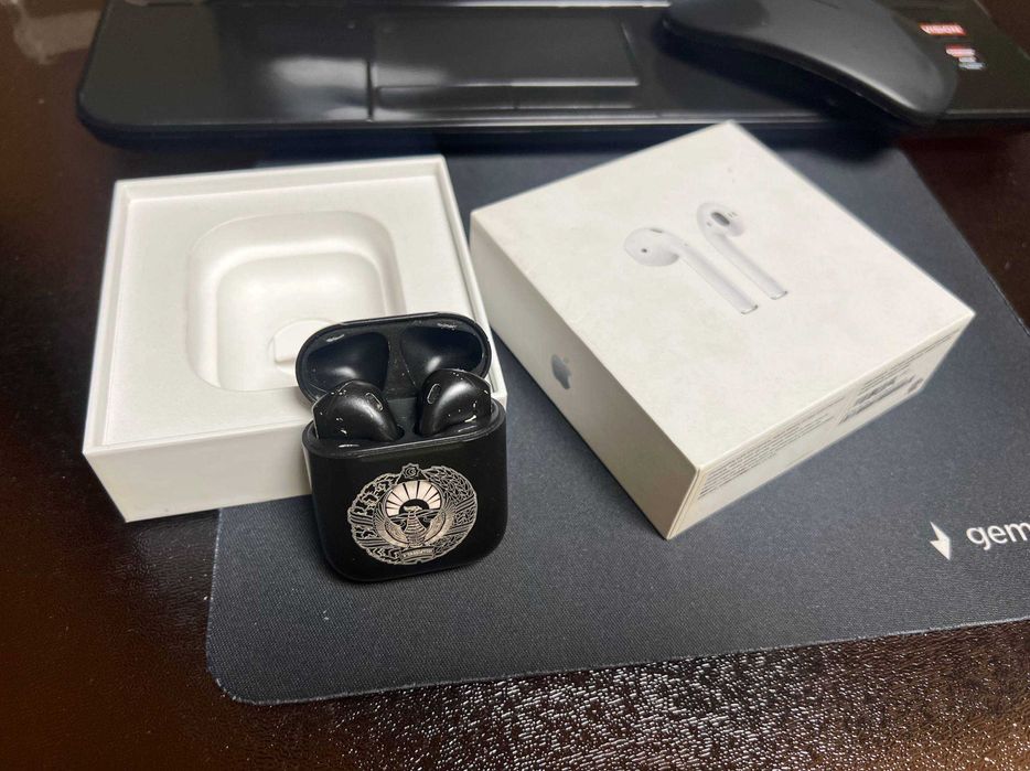 Продаю Airdots в хорошем состоянии