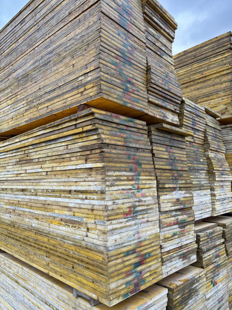De inchiriat panouri DOKA cofraje  Popi metalici -15 sau 20% discount