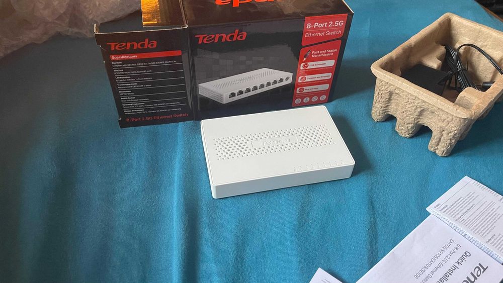 Switch TENDA SM108, 8 porturi 100/1000/2500Mbps, Multigigbit 2.5Gbps