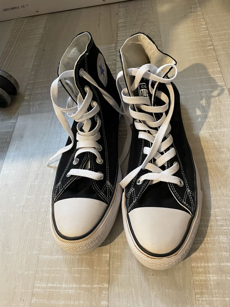 Обувки Converse