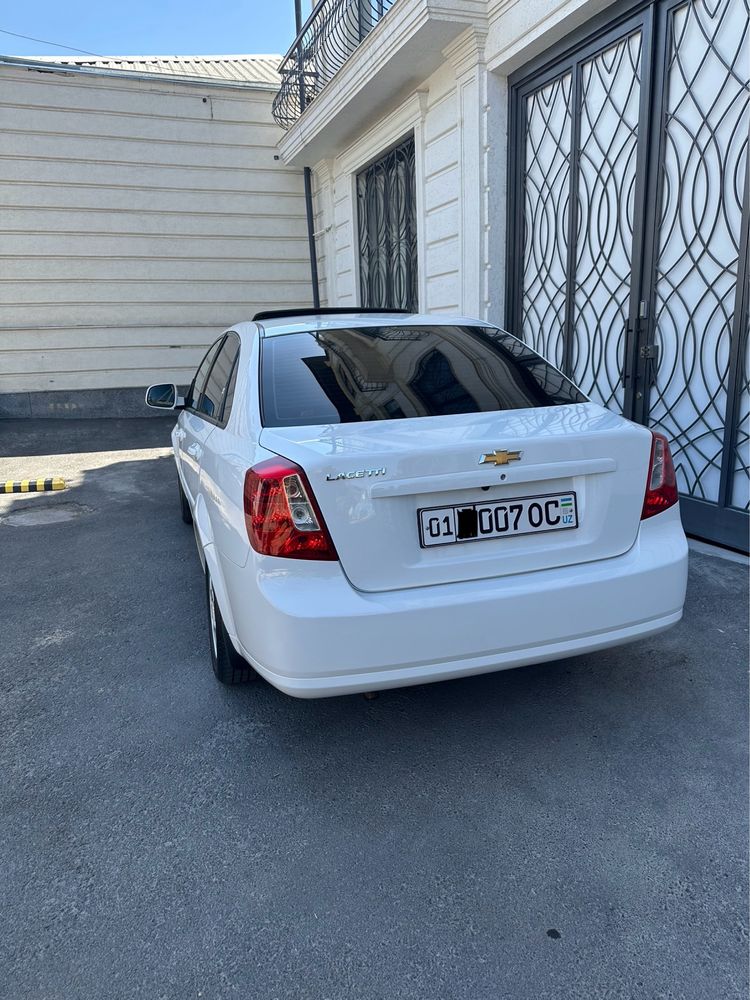 Nasiya savdoga Gentra 3 pozitsiya fuli beriladi