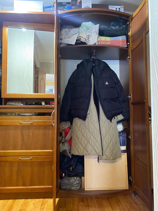 Продам прихожую.