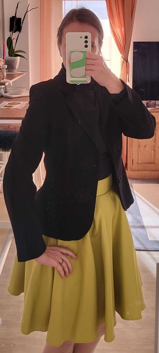 Fusta cloș, noua, cu etichetă, marimea 36, ORSAY (culoare-fistic)