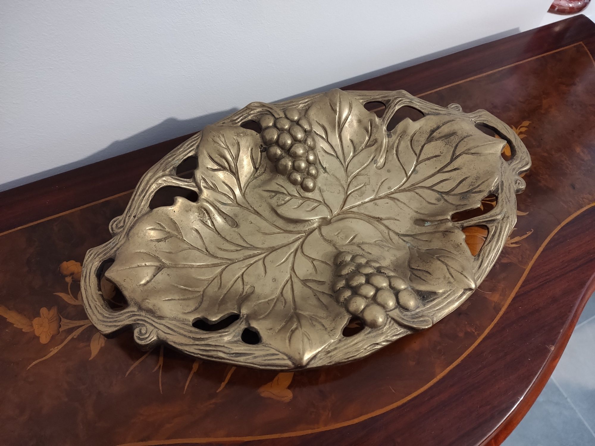 De vânzare fructiera veche din bronz stil Art Nouveau
