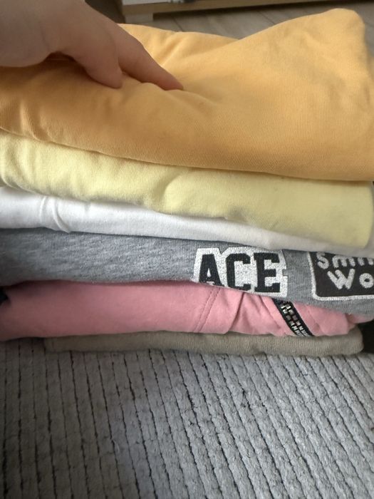 Отдам вещи для девушек