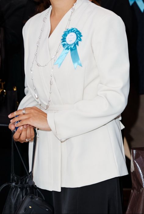 Продам пиджак, надевала 1 раз на мероприятие