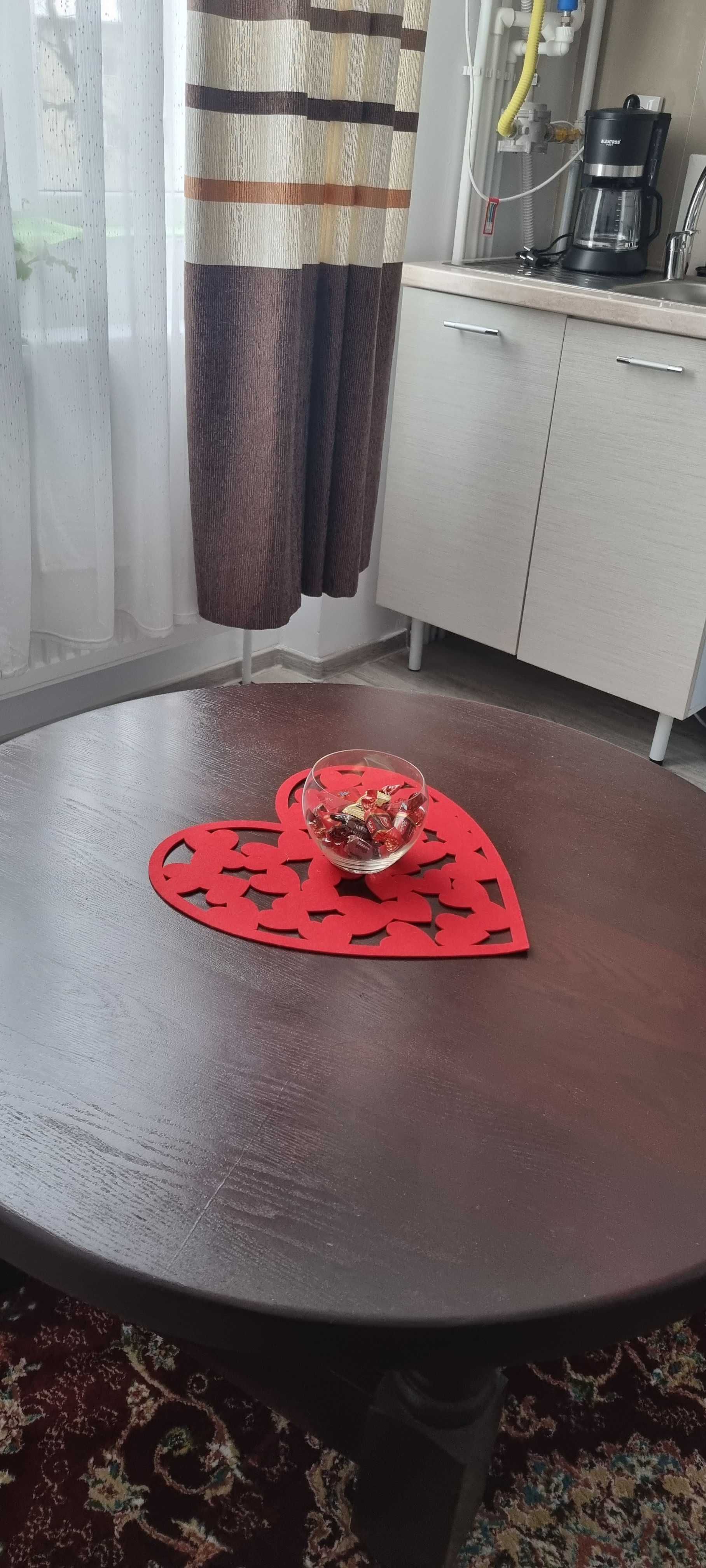 Inchiriez in regim hotelier garsonieră si apartament cu 2 camere