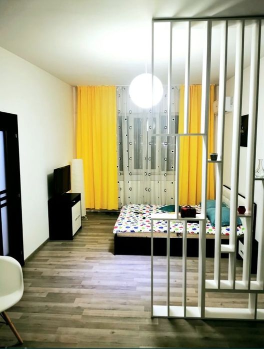 Inchiriez studio Edificiul Karina