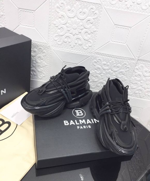 Balmain Sneakers 38