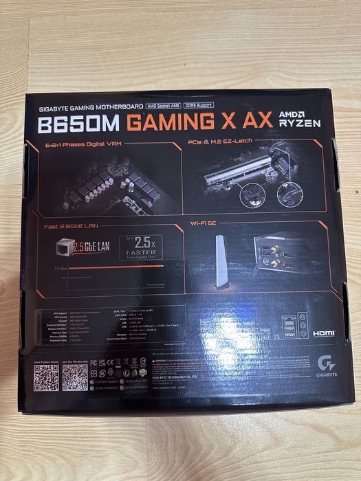 Vând placă de bază GIGABYTE B650M Gaming X AX