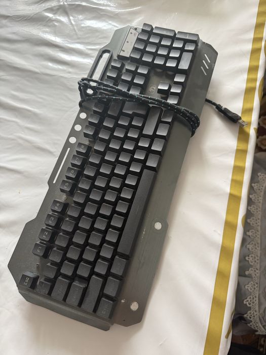 Клавиатура игровая