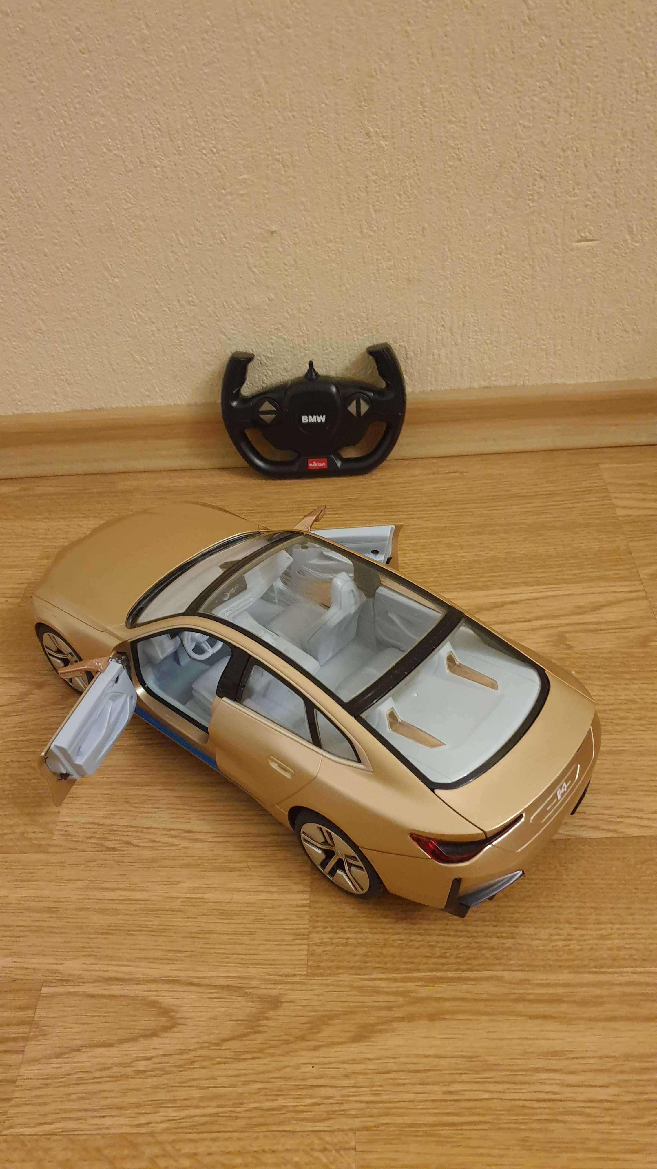 Детска кола BMW, дистанционно управление, със светещи фарове, с кутия