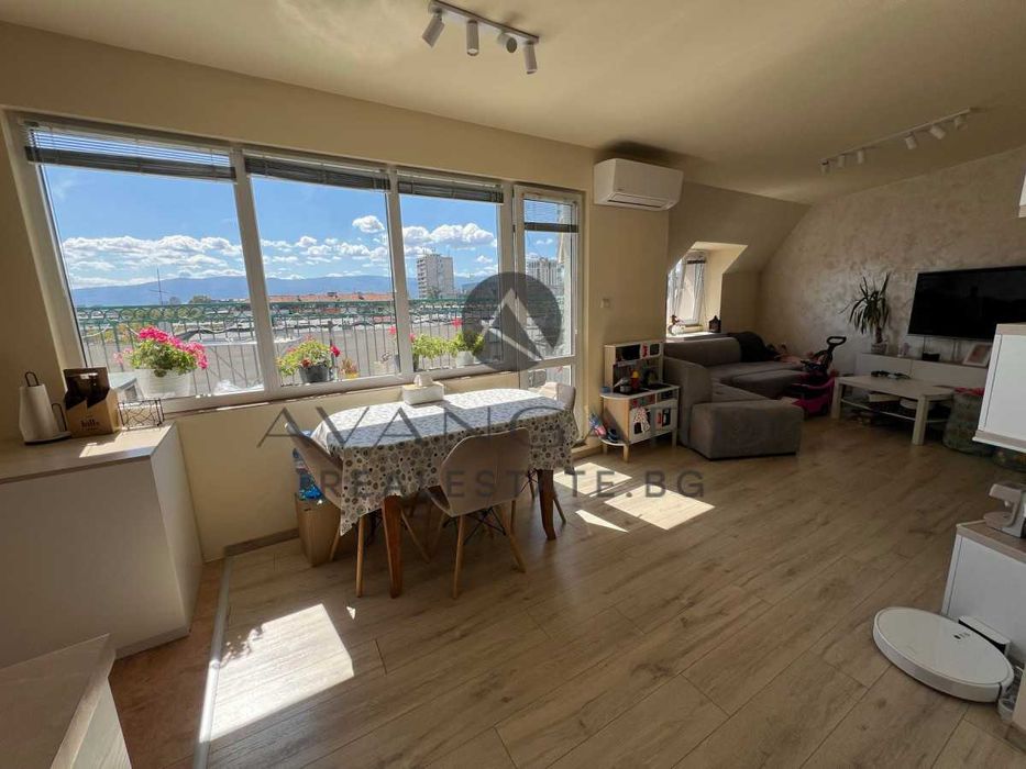 Продава се Двустаен апартамент в Пловдив, Център - 75 кв.м за 1854 €/кв.м - Снимка #2