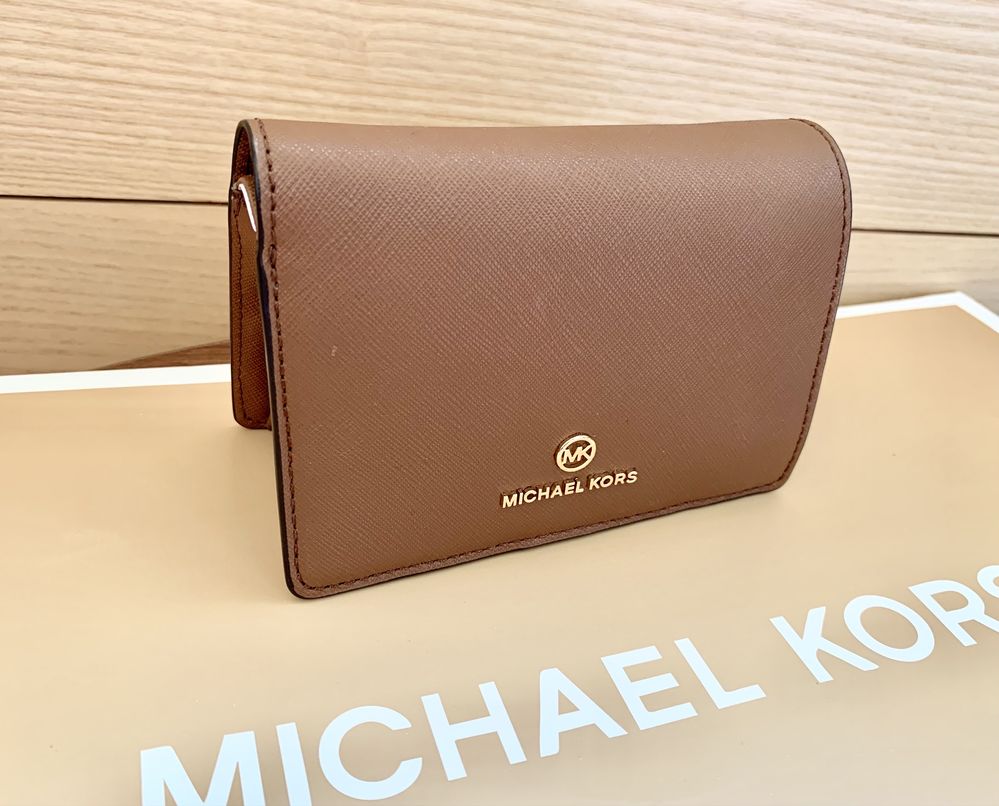 Кошелек кожаный средний MICHAEL KORS - 13 х 8,5 см