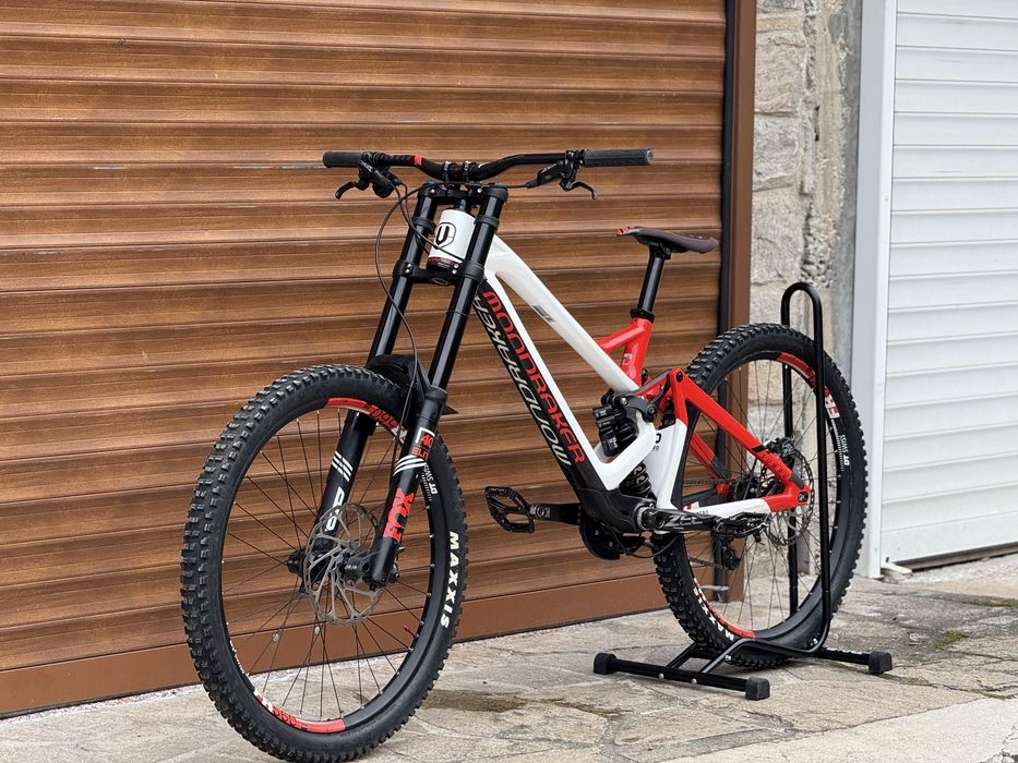 Велосипед за спускане Mondraker Summum CF Pro 2019 XL