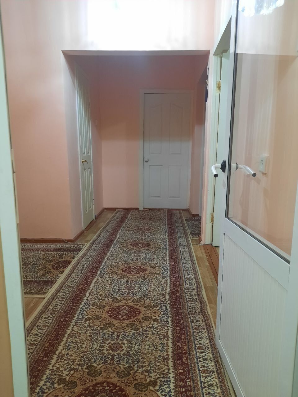 Feruza, ijaraga 2/4/5 EKO bozor, Chimyon
2/4/5, mebel va texnika bilan