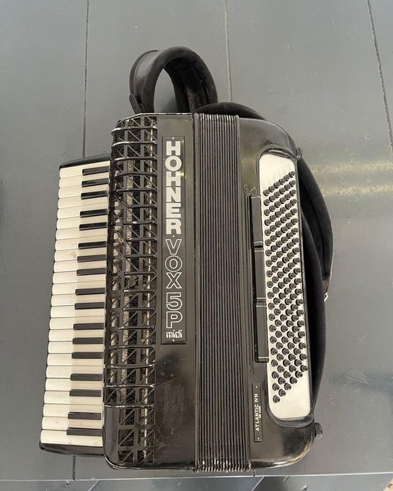 Acordeon HOHNER VOX 5P ATLANTIC IV N 120 Bass Midi -A-