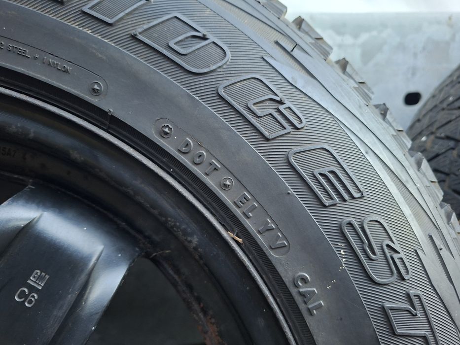 2 jante structurate GM r16, 5x110, cu anvelope iarna  215 70 r16