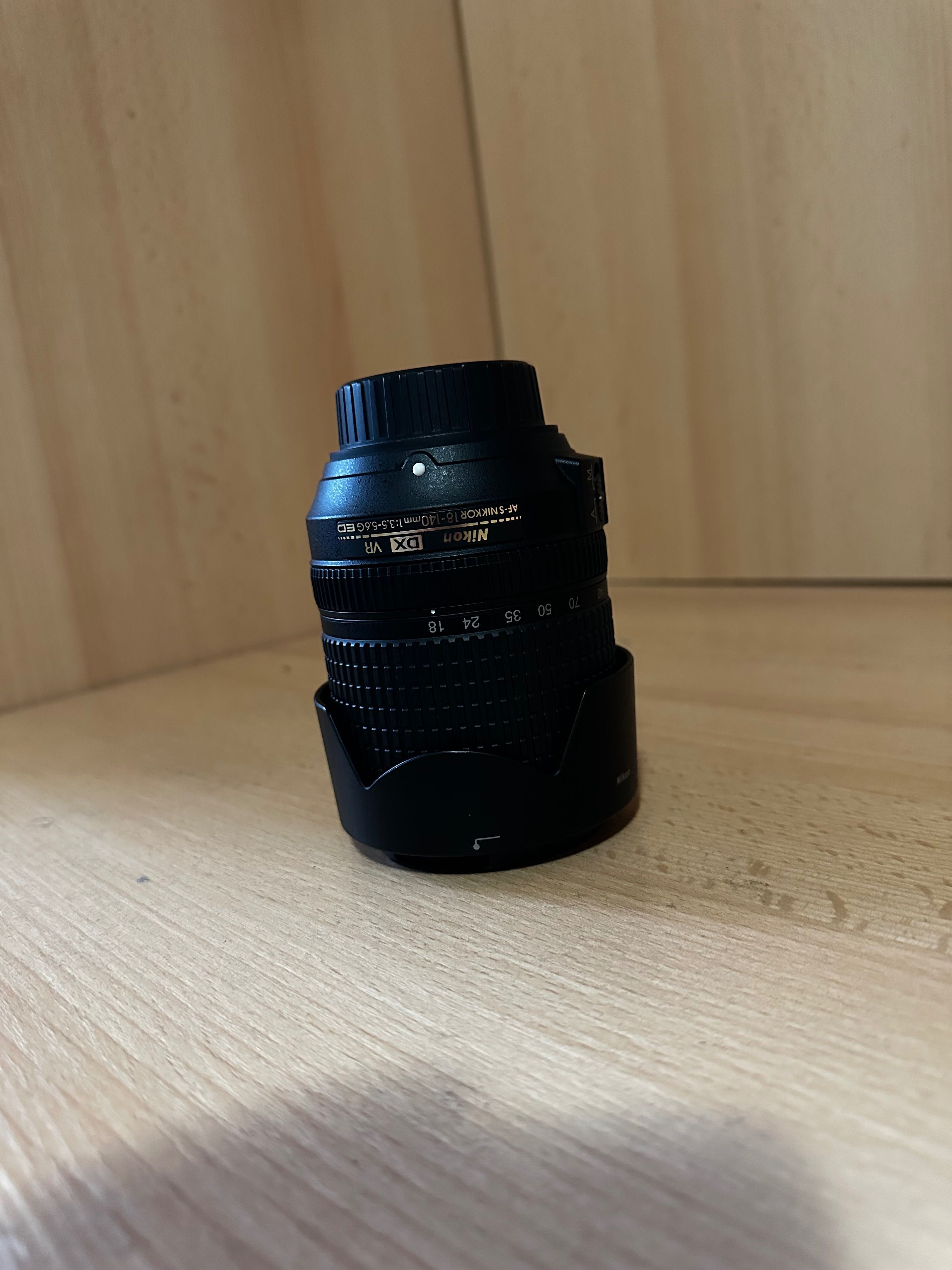 VÂND OBIECTIV NIKON 18-140 MM (3.5 - 5.6)