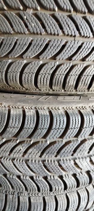 Зимни гуми 185/60/14 с джанти