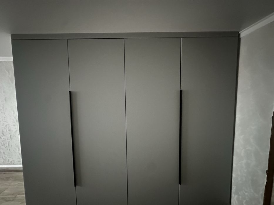 Шкаф в идеальном состоянии!