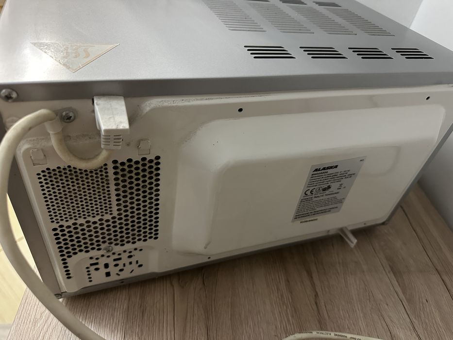 Cuptor cu microunde Alaska