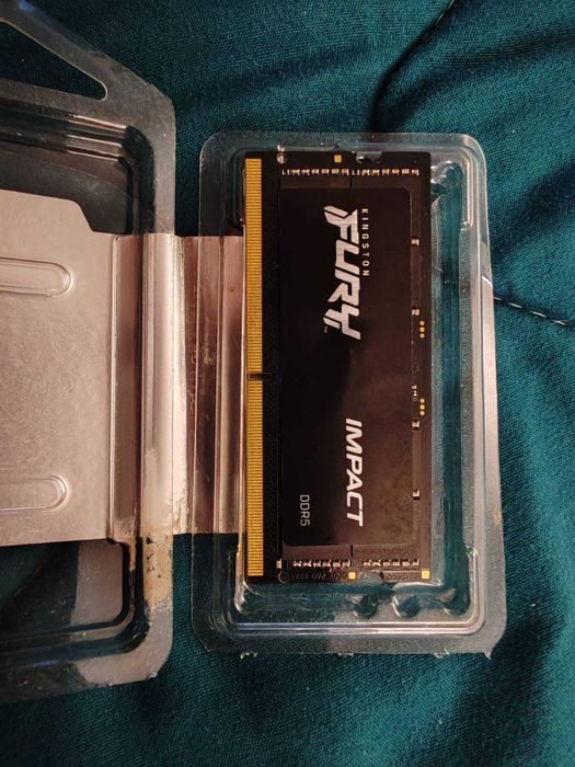 DDR5 5600Mhz 2x16gb  CL40 за лаптоп Kingstone Fury Impact