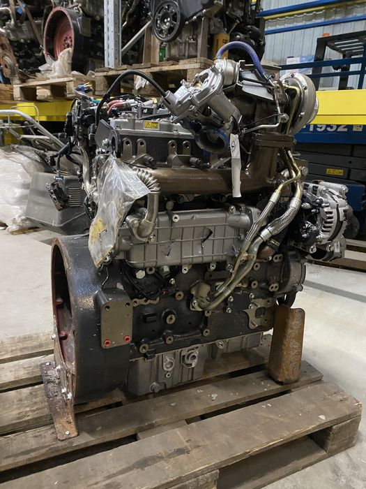 De vanzare motoare caterpillar C 3.4 si C 4.4
