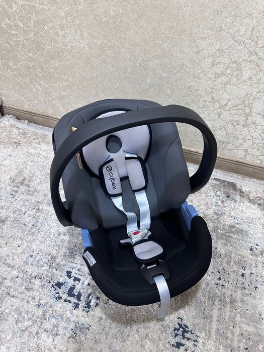 Автокресло Cybex Aton