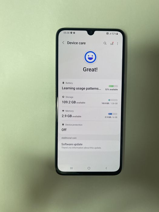 Samsung Galaxy A70 White