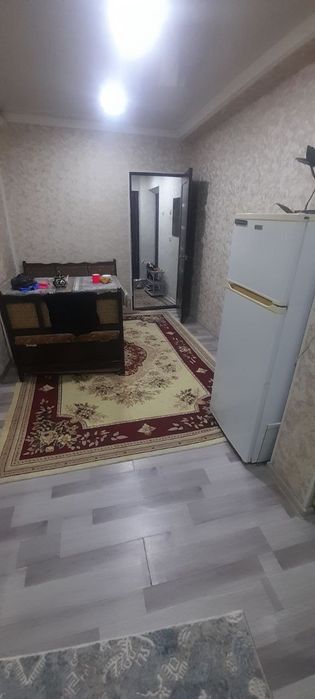 Чирчик шахар 
Навои атлант тепасида  
#1-хона 1-этаж 
Квартира ижар