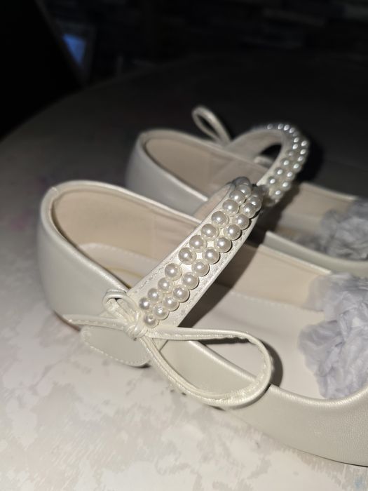 Pantofi fetite mărimea 34