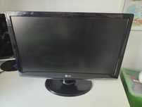 Vând Monitor LG 24