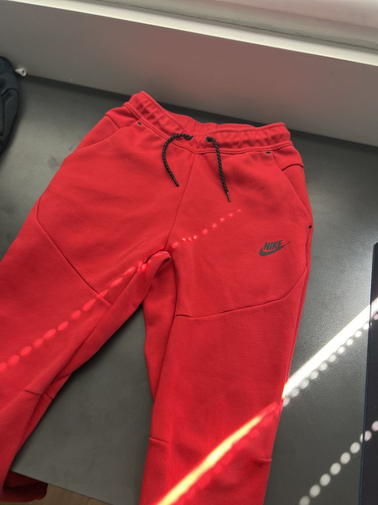 Nike tech fleece