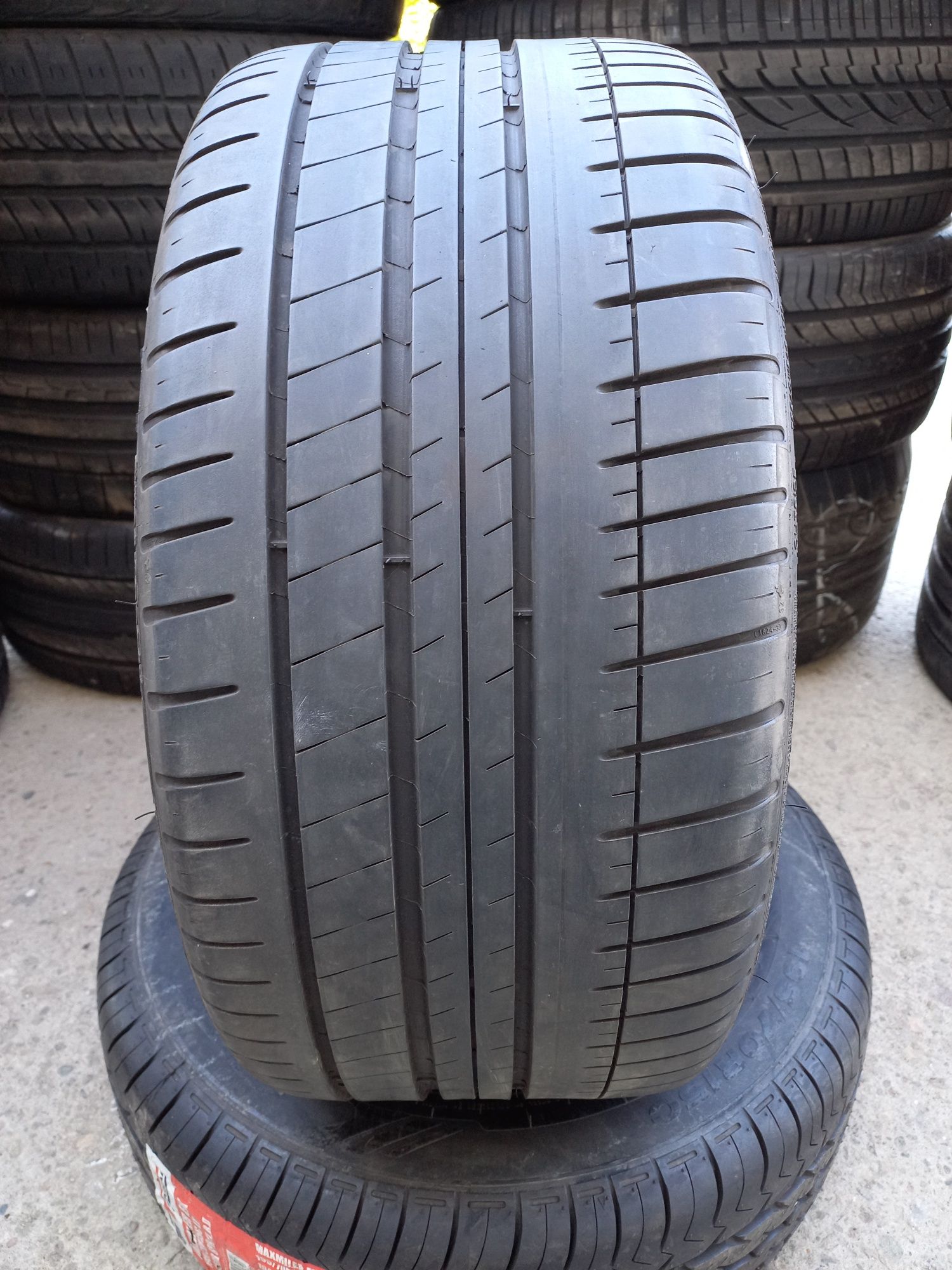 1xAnvelopa second vară 275 30 R20 Michelin ZP*MOE RSC 6mm