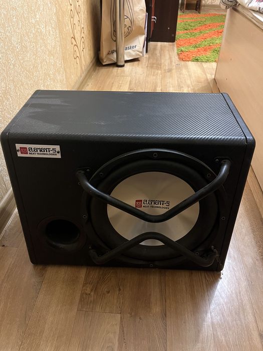 Продам сабвуфер 5 element