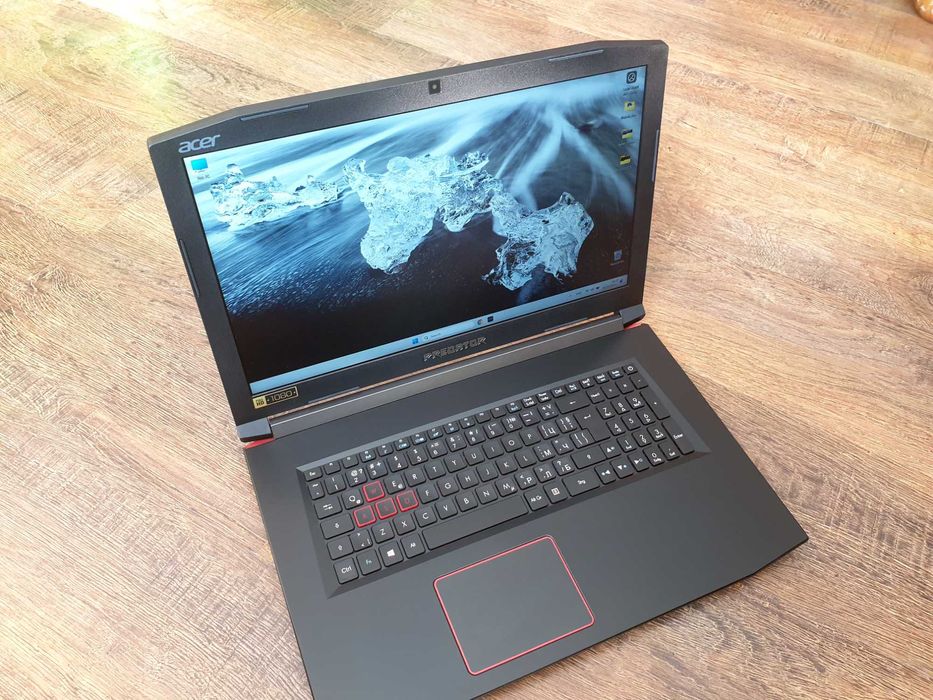 Геймърски Лаптоп Acer Predator Helios 300 N17C3, дисплей-17.3 инча