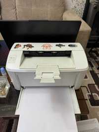 Продам принтер черно-белый HP laserjet pro m15a в хорошем состояние