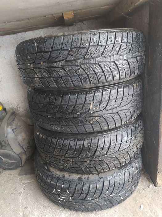 Резина зимняя на 195/65/15