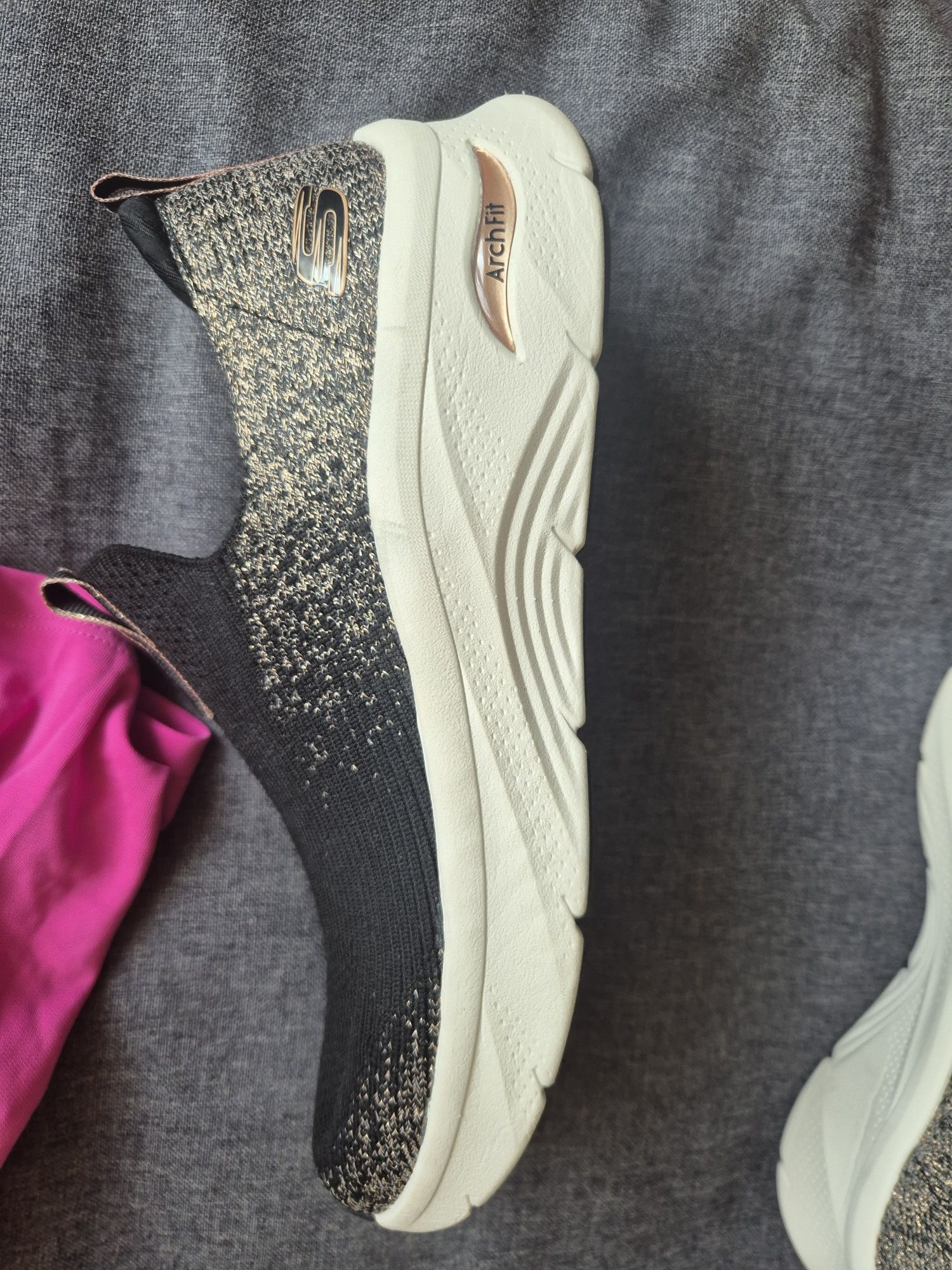 Sketchers Arch fit