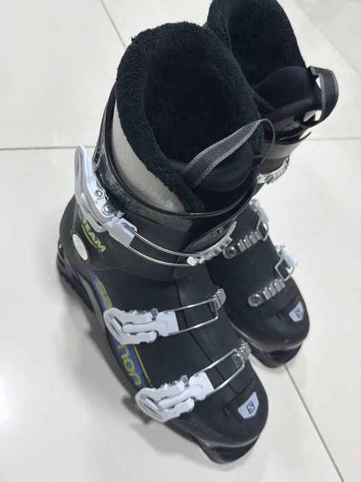 Лыжные ботинки почти как новые