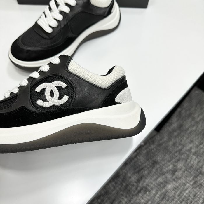 Adidasi Chanel, tip Premium