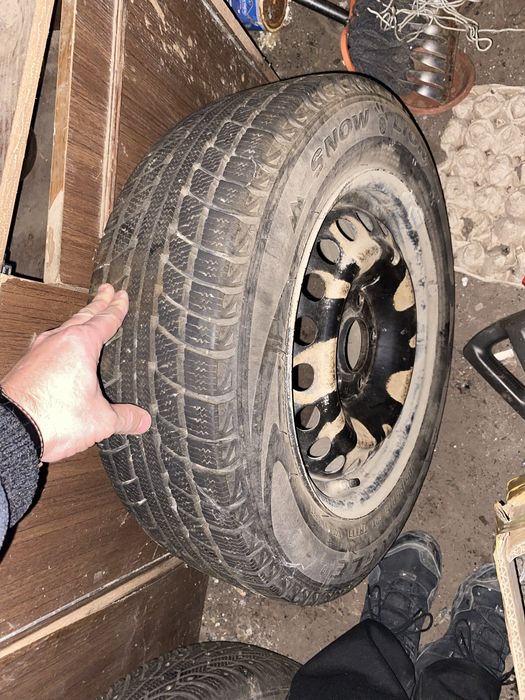 Зимние шины 2шипами 2всесезонка