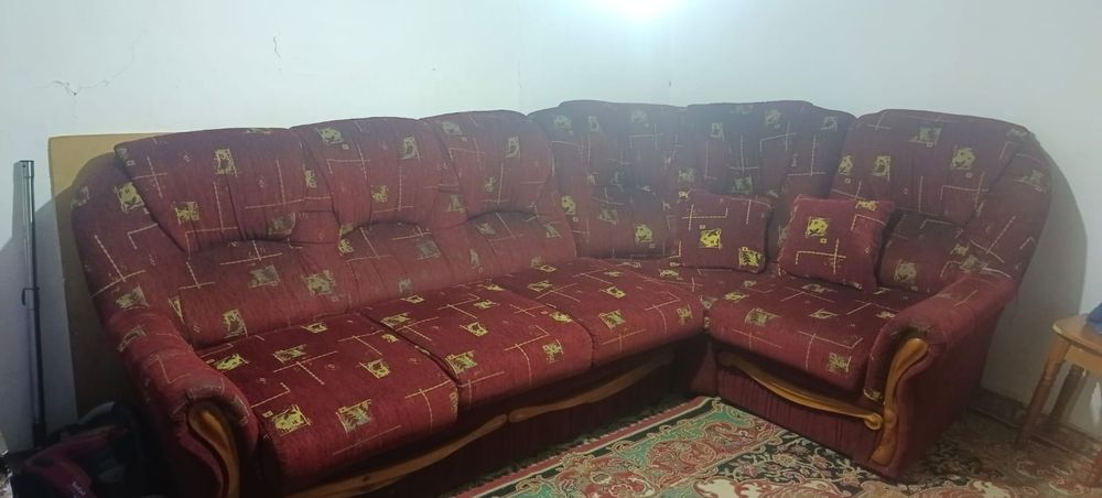 Диван угловой , раскладной