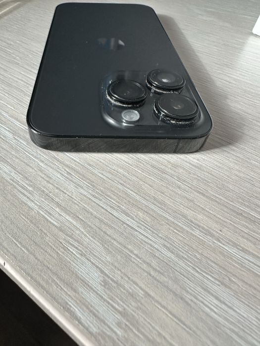Vand Iphone 14 Pro 256 Gb black impecabil cu factura