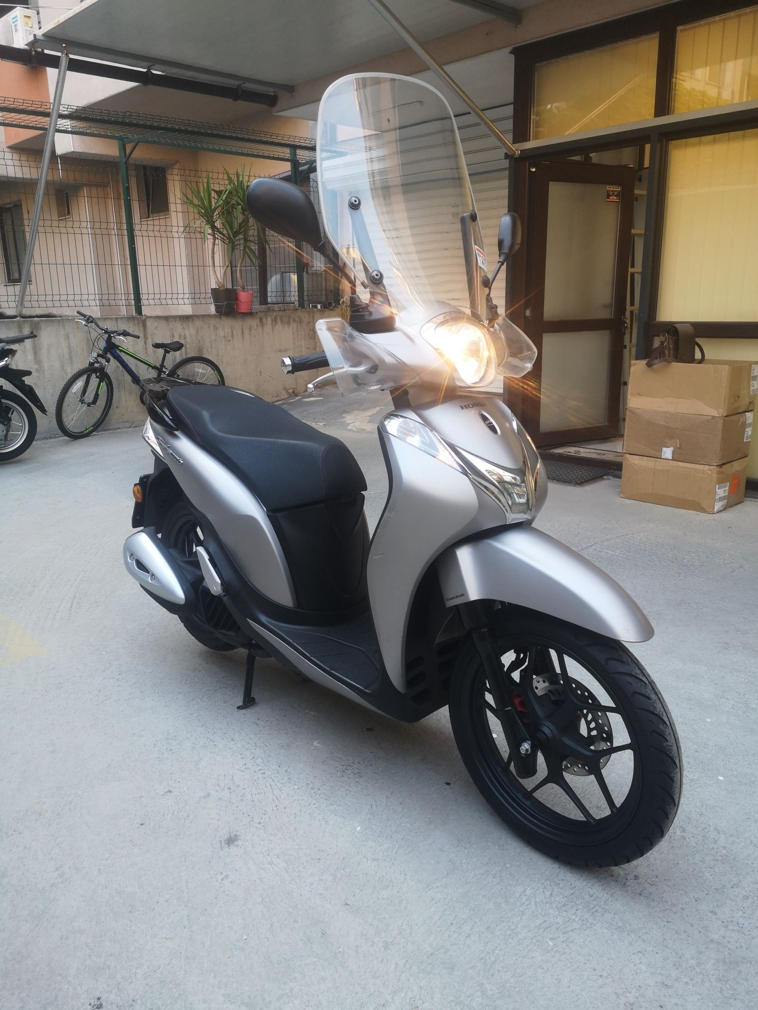 Honda Sh125i 2020г. ABS, start-stop sistem