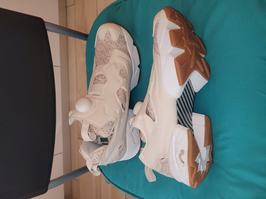 Adidasi Reebok marime 37.5