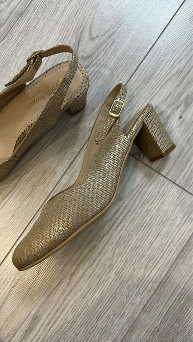 Туфли босоножки размер 40