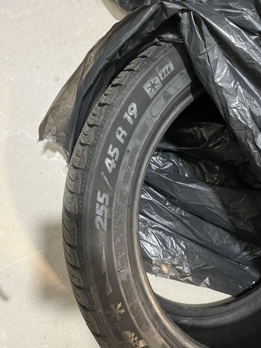 Set Anvelope iarna 255/45/R19-285/40/R19 , 4 buc