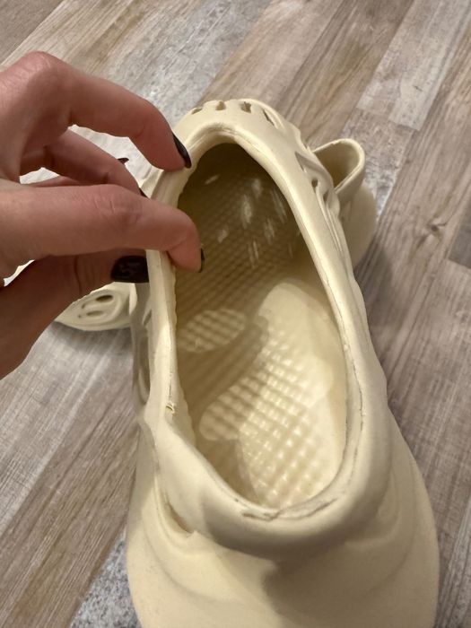 Adidas Yeezy foam runner